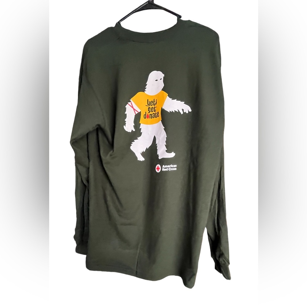 American Red Cross Yeti long sleeve Large